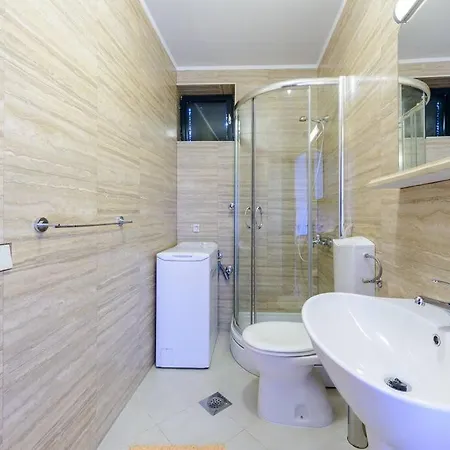 Center - With Private Terrace 2 * Cavtat