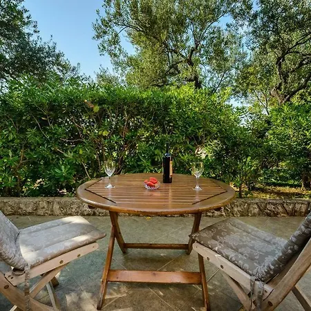 Center - With Private Terrace 2 Lejlighed Cavtat