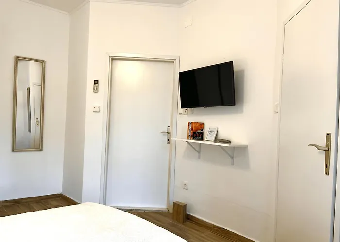 Center - With Private Terrace 2 Apartamento Cavtat