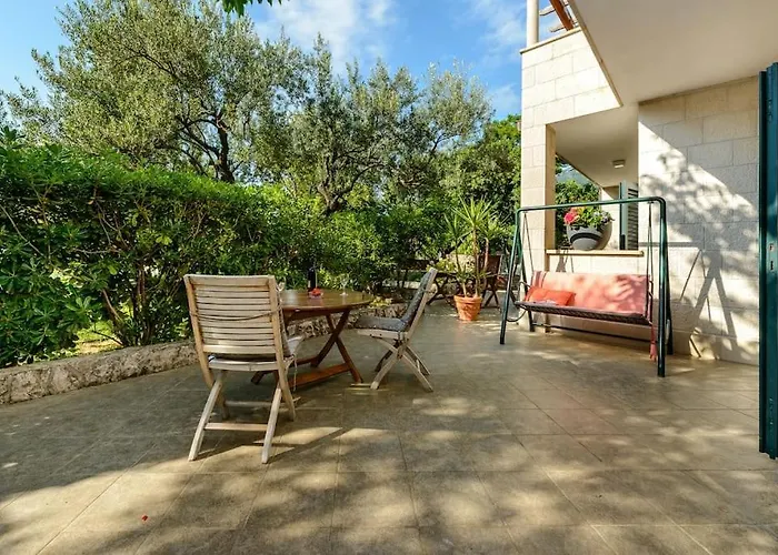 Appartement Center - With Private Terrace 2 Cavtat